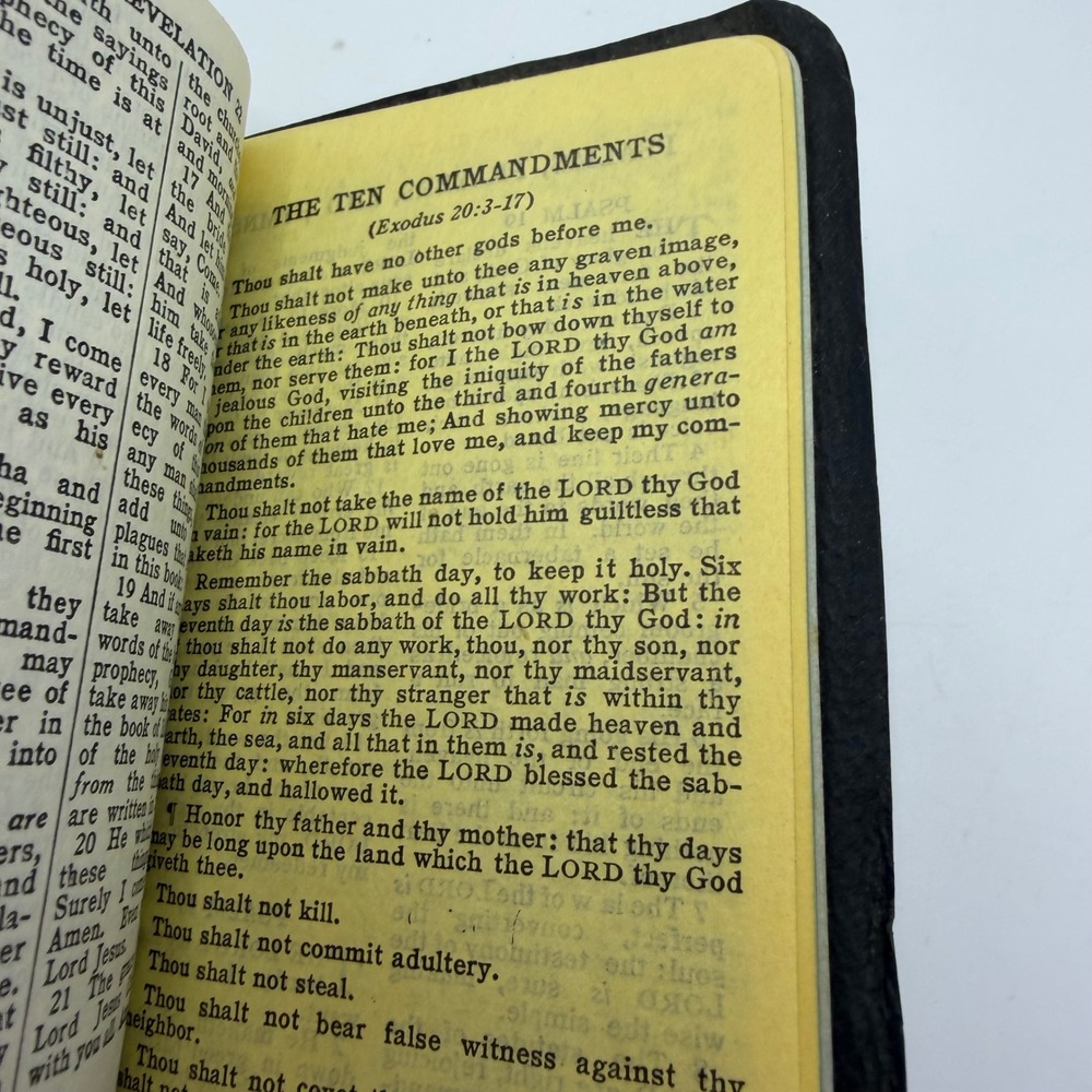 Vtg Mini New Testament Bible Olive Wood Jerusalem Souvenir KJV Patriotic 1960 - Picture 7 of 9
